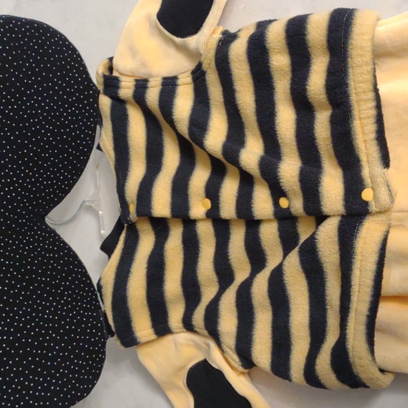 First Moments Babies Bumblebee Bodysuit Onesie Dress Up Halloween Costume 6/9M - Picture 5 of 11